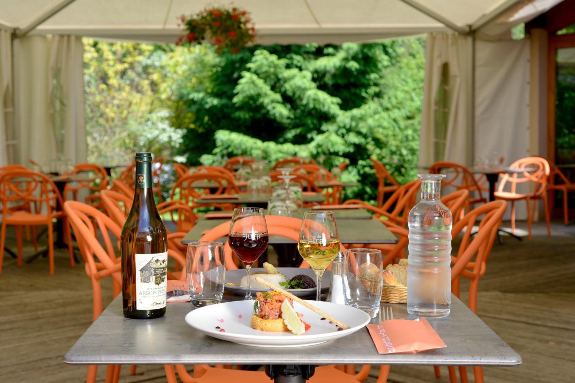 Le Bois Dormant-Hotel Restaurant & Spa Logis Hotel 샹파뇰 외부 사진