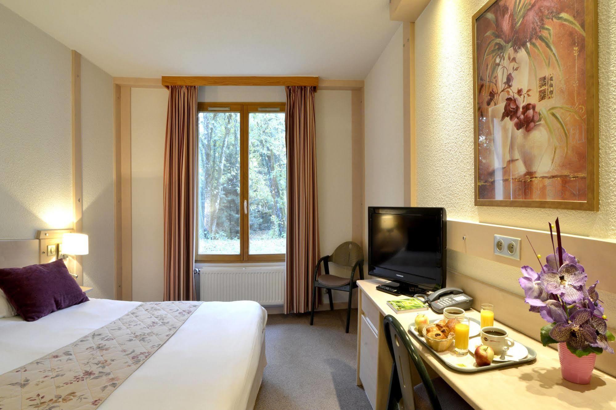 Le Bois Dormant-Hotel Restaurant & Spa Logis Hotel 샹파뇰 외부 사진